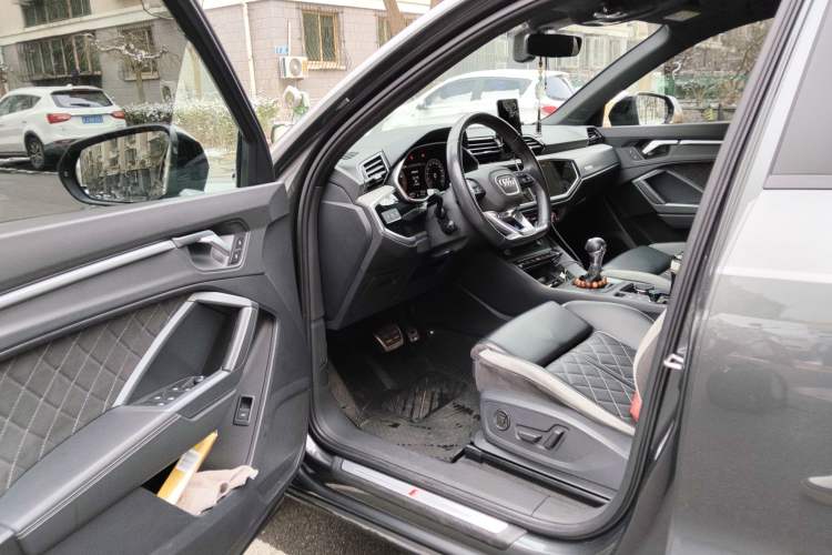 Used Audi Q3 2024 45 TFSI quattro Fashion Dynamic Edition
