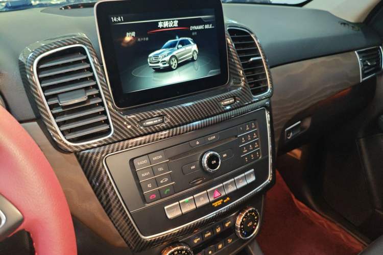 Used Mercedes-Benz GLE 2016 GLE 320 4MATIC Dynamic Edition Audio And AC Panel