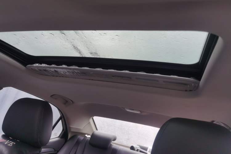 Used Roewe 360 2017 1.5L Manual Luxury Edition