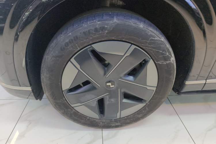 Used ONVO Luxeed L90 2025 Model—Max Six-Seater Version