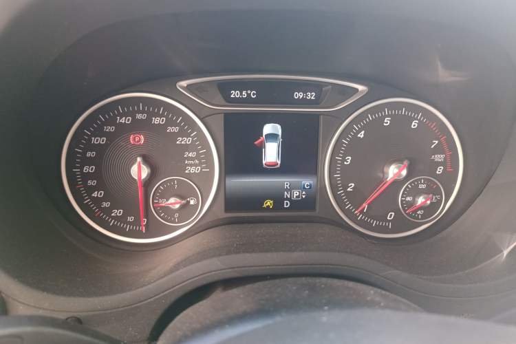 Used Mercedes-Benz B-Class 2018 B 200 Fashion Model Instrument Cluster