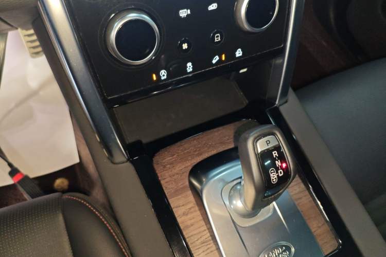 Used Land Rover Discovery Sport 2020 249 PS R-Dynamic Performance Edition