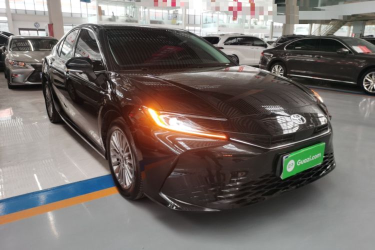 Used Toyota Camry 2024 Dual-Motor 2.0 HGVP Luxury Edition
