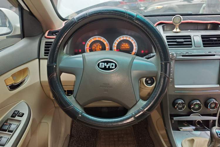 Used BYD L3 2012 1.5L Manual Comfort Edition Steering Wheel