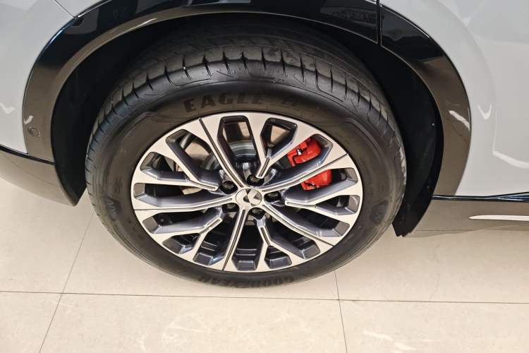 Used Nio EC6 2025 75 kWh Right Rear Wheel Hub