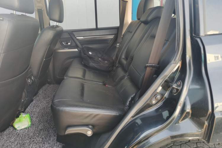 Used Mitsubishi Pajero 2014 3.0L Elite Edition