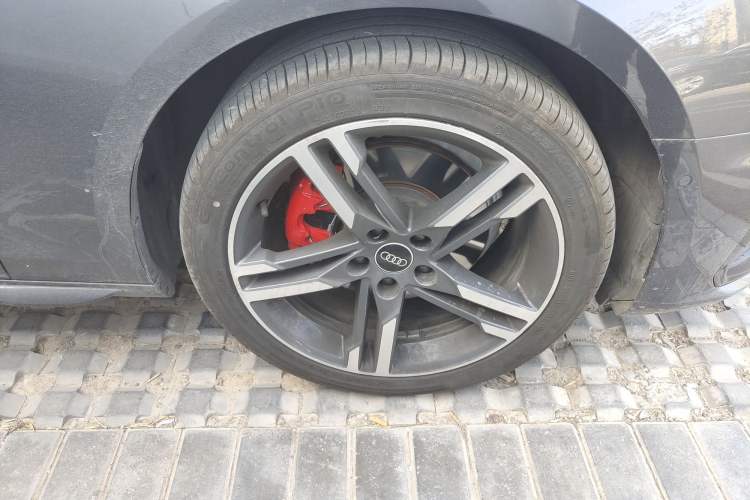 Used Audi A4L 2022 40 TFSI Luxury Dynamic Model