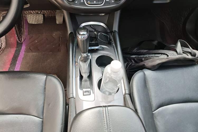 Used Chevrolet Malibu XL 2019 535T CVT Active Version Gear Lever