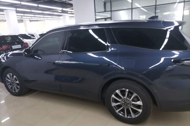 Used Ford Edge 2023 Ford Explorer L 2.0T EcoBoost Two-Wheel Drive 7-Seater Luxury Model