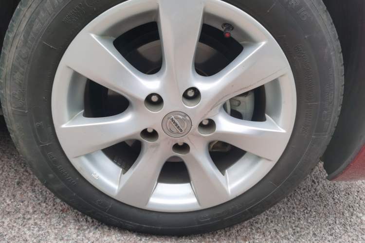 Used Nissan Tiida 2014 1.6L CVT Cool Cafe Edition