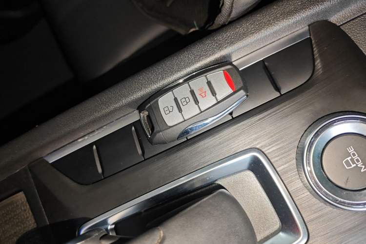 Used Great Wall Poer 2024 2.4T Commercial Version Automatic Diesel 4x4 Elite Edition Vehicle Key