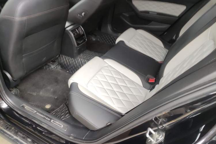 Used Volkswagen Magotan 2023 2 Million Units Commemorative Edition 330TSI DSG Luxury Version
