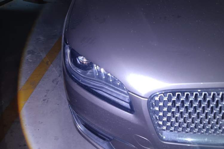 Used Lincoln MKZ 2018 2.0T Premium Edition
