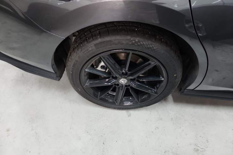 Used Changan UNI-V iDD 2023 ZhiDian iDD 1.5T 113km Smart & Fun Version
