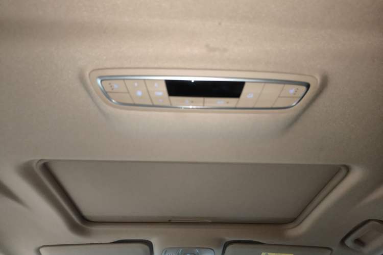 Used Buick GL8 2021 ES Land Cruiser 653T Luxury Edition