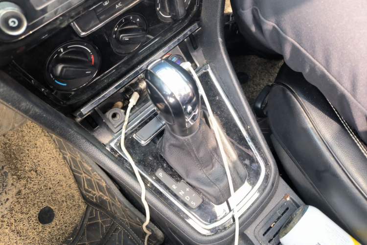 Used Volkswagen Bora 2019 Bora Legend 1.5L Automatic Leading Model China VI Standard Gear Lever