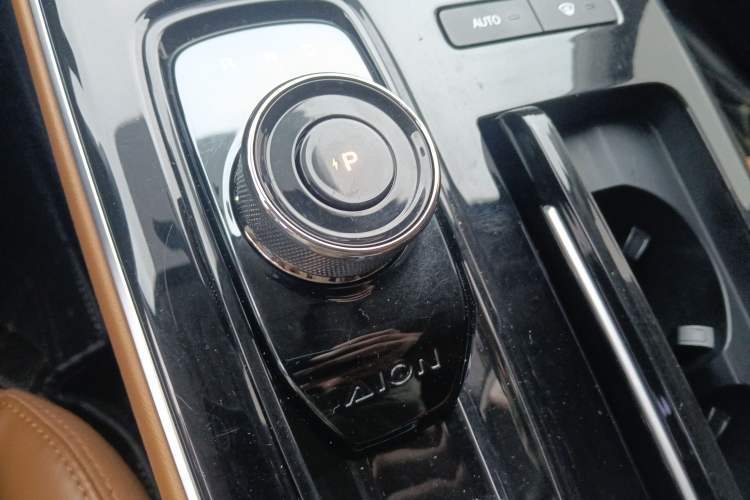 Used AION S 2022 Meizu 580 Gear Lever