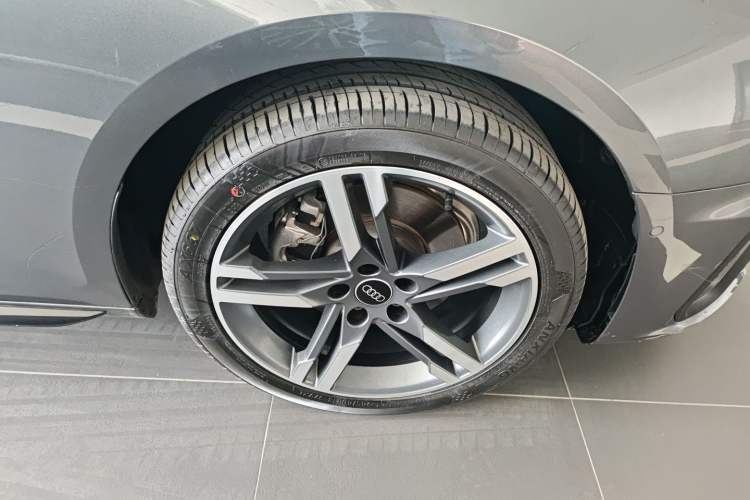 Used Audi A4L 2022 40 TFSI Luxury Dynamic Model Exterior 4