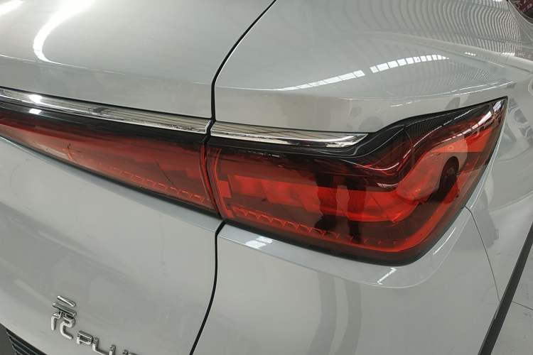 Used BYD Yuan PLUS 2024 Honor Edition 430KM Beyond Model Right Rear Taillight