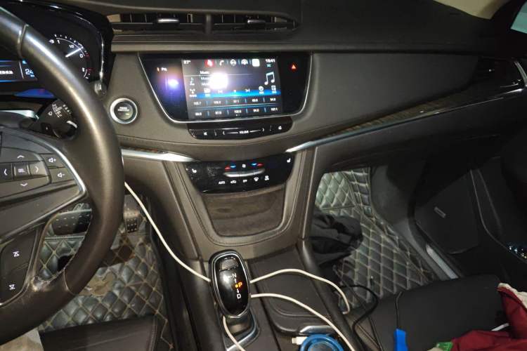 Used Cadillac XT5 2016 28T Four-Wheel Drive Luxury Model
