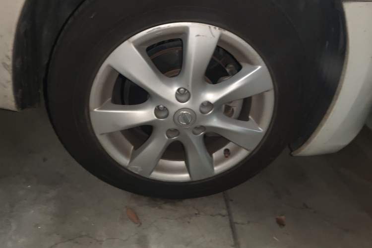 Used Nissan Tiida 2014 1.6L CVT Comfort Model
