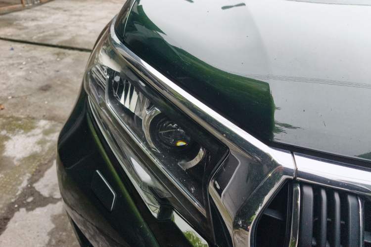 Used Toyota Prado 2018 3.5L Automatic TX-L with Rear-Mounted Spare Tire Right Front Headlight