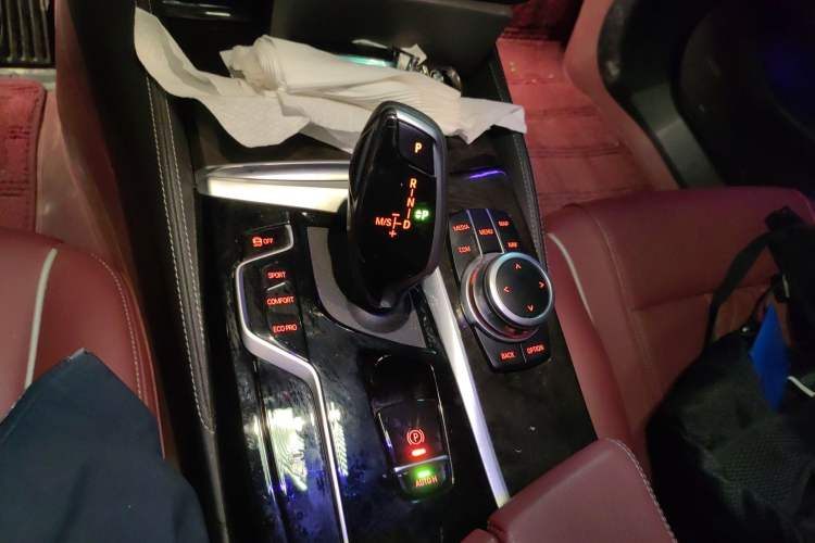 Used BMW 5 Series 2022 525Li M Sport Package