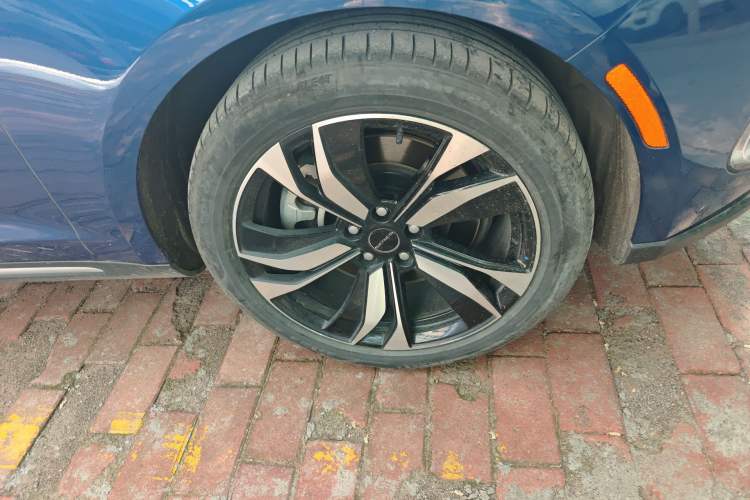 Used SERES SF5 2021 Four-Wheel Drive Freedom Expedition Edition