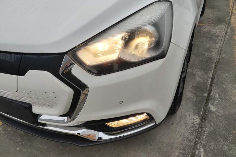 Used JAC iEV7S 2019 Luxury Smart Supreme Deluxe Edition
