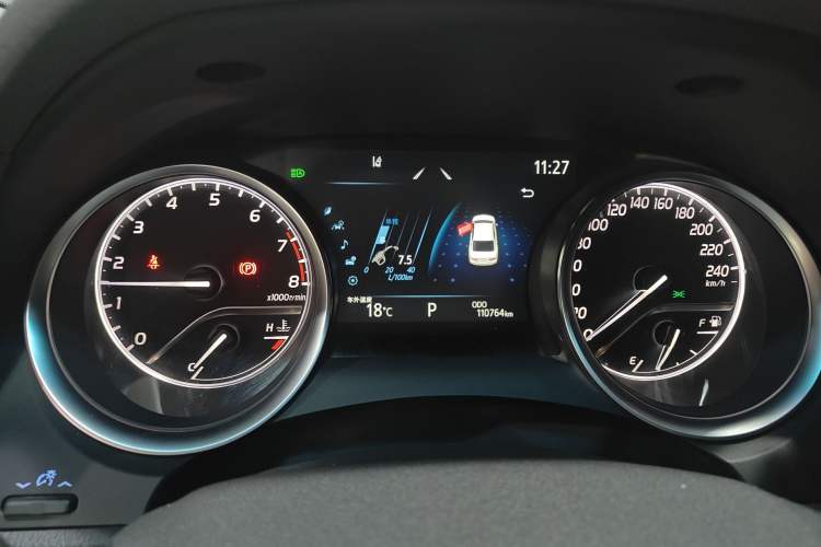 Used Toyota Camry 2022 2.0GVP Premier Edition Odometer Close Up