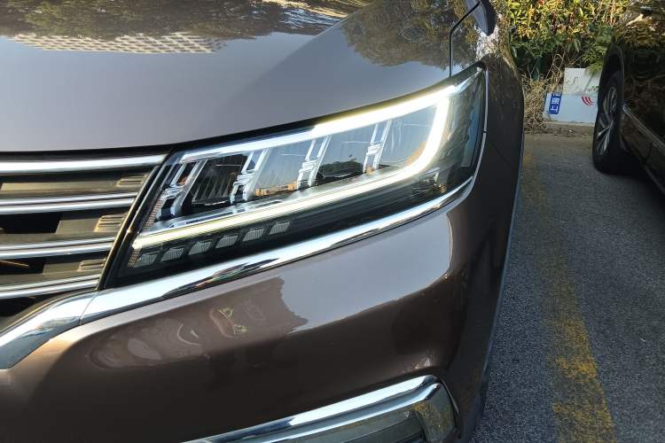 Used Roewe RX5 2019 20T Two-Wheel Drive Automatic 4G Connected Platinum Edition
