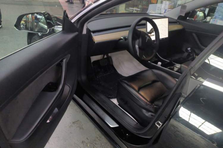 Used Tesla Model 3 2019 Standard Range Rear-Drive Upgraded Version