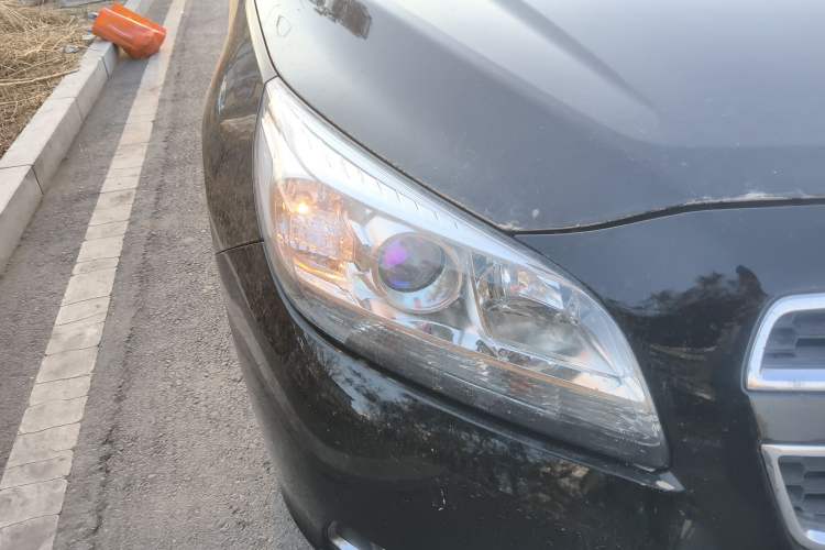 Used Chevrolet Malibu 2012 2.0L Automatic Luxury Edition Right Front Headlight