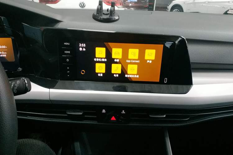 Used Volkswagen Golf 2023 200TSI DSG