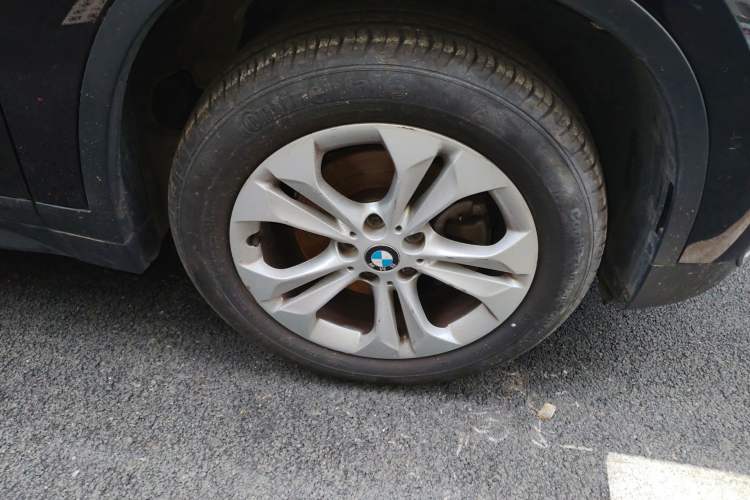 Used BMW X1 2016 sDrive18Li Premium Edition Right Front Wheel Hub