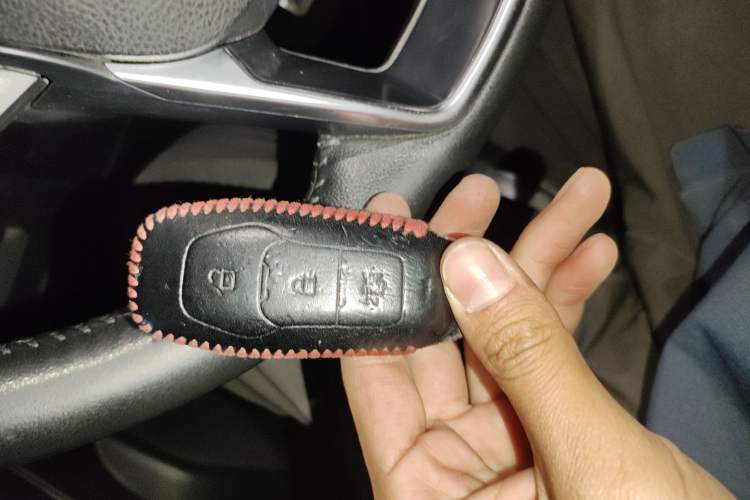 Used Ford Edge 2016 EcoBoost 245 Two-Wheel-Drive Titanium 7-Seater
