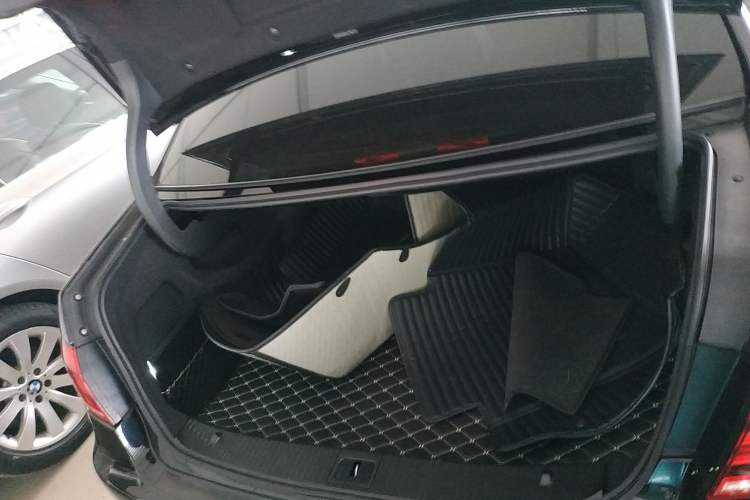 Used Mercedes-Benz E-Class 2015 E 260 L Sport Edition
