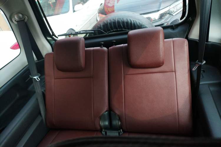 Used Suzuki Jimny 2015 1.3 AT JLX Left Rear Seat