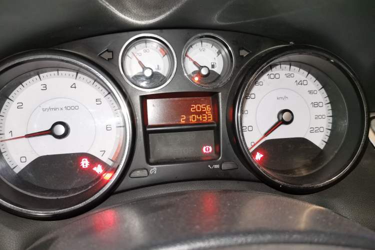 Used Peugeot 308 2013 1.6L Manual YouShang Model
