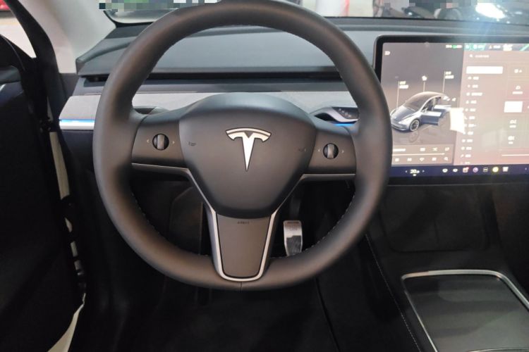 Used Tesla Model Y 2024 Long-Range All-Wheel-Drive Version
