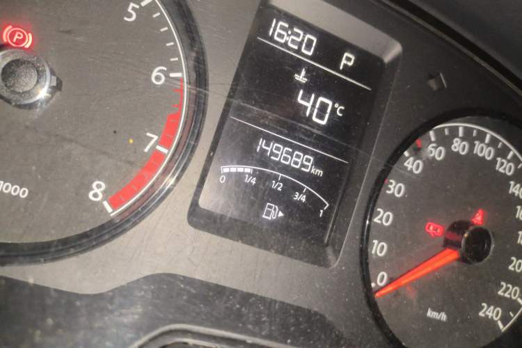 Used Volkswagen Lavida 2013 Revised Classic 1.6L Automatic Fashion Edition