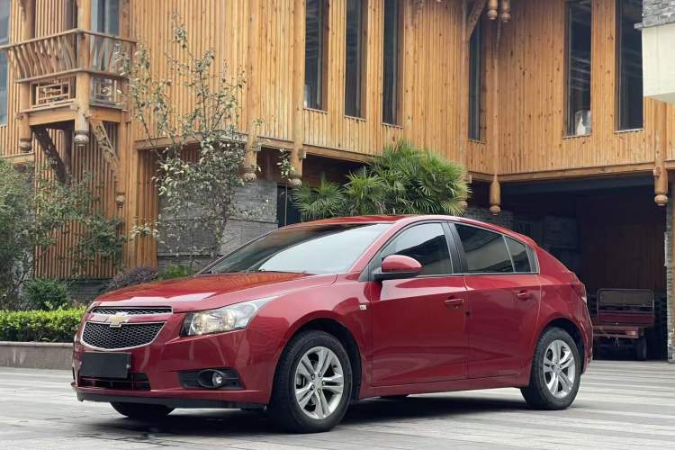 Used Chevrolet Cruze 2013 Hatchback 1.6L Automatic Luxury Model