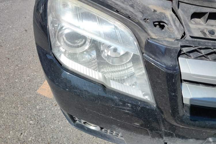 Used Mercedes-Benz GLK-Class 2011 GLK 300 4MATIC Dynamic Model Right Front Headlight