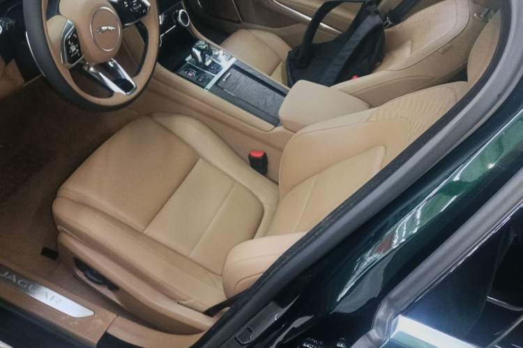 Used Jaguar XFL 2024 2.0T P250 Two-Wheel Drive Prestige Luxury Edition Left Front Seat