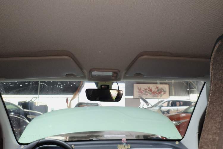 Used Wuling Hongguang MINIEV 2022 Macaron Premium Model – Lithium Iron Phosphate Headliner