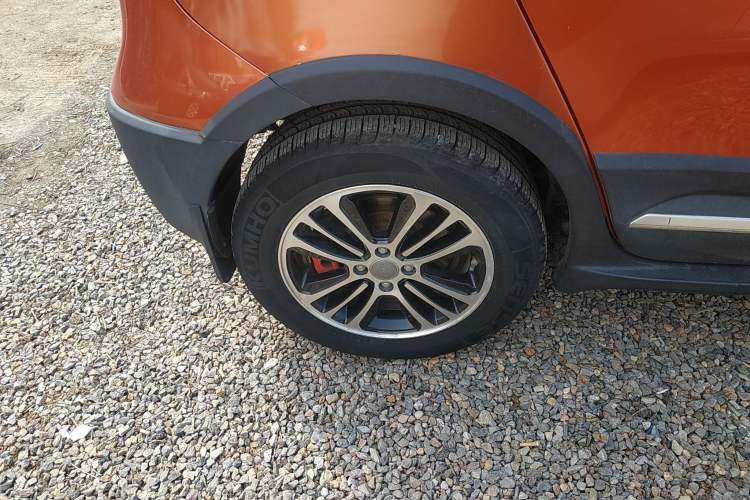 Used Haval H1 2016 Revised Version Blue Badge 1.5L AMT Luxury Edition
