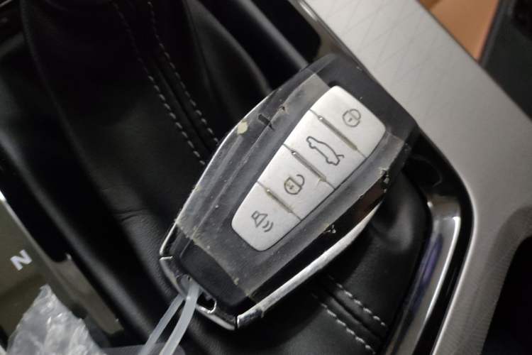 Used Geely Auto Emgrand 2025 4th Generation 1.5L CVT Flagship Version