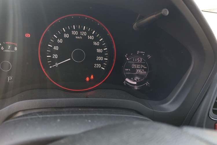 Used Honda Vezel 2016 1.8L CVT Front-Wheel Drive Pioneer Edition