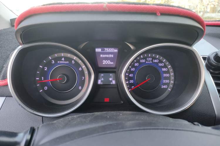 Used Hyundai Elantra (5th Generation / Langdong) 2016 1.6L Manual Luxury Model