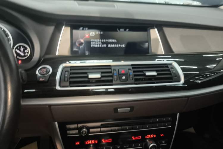 Used BMW 5 Series GT 2015 528i Luxury Edition